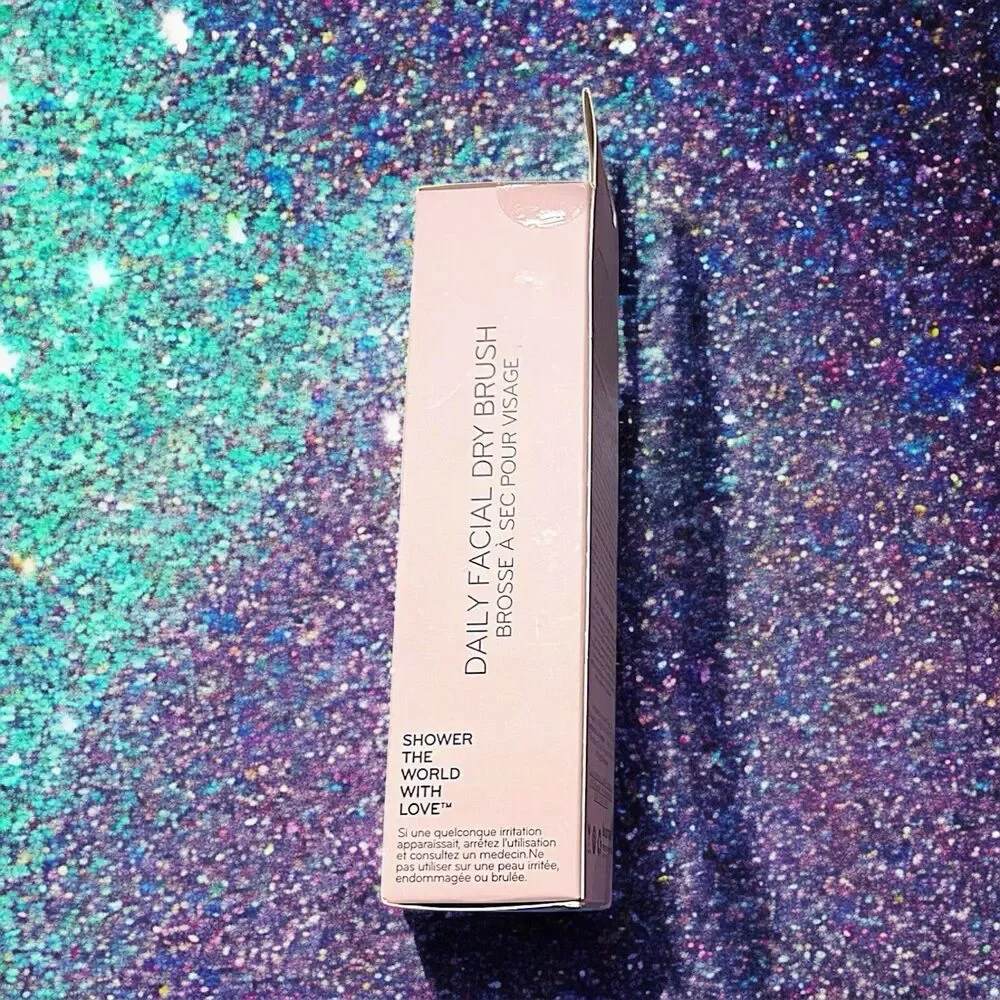 DAILY CONCEPTS Daily Facial Dry Brush MSRP $20 Brand New In Box